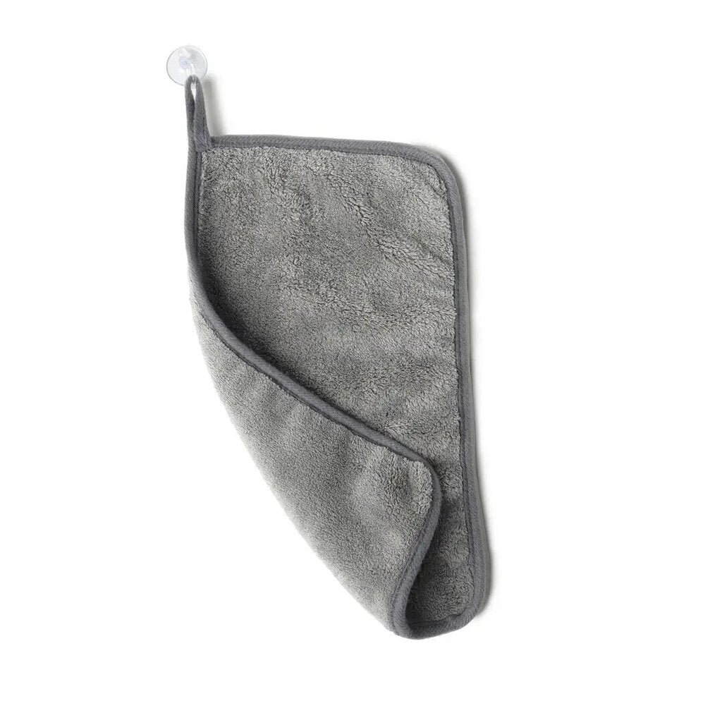 Makeup removing towel