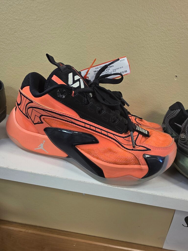 orange jordans (clearance) size 4.5Y