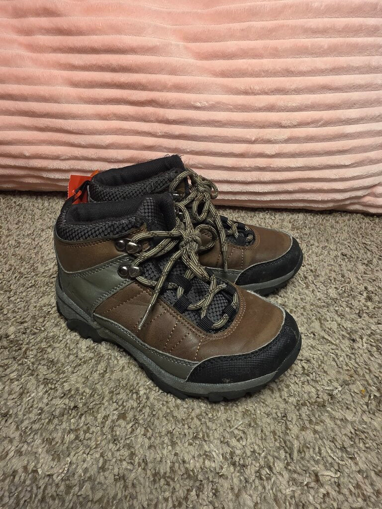 brown/gray boots size 13