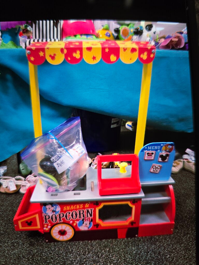 Disney Snack and Popcorn Stand
