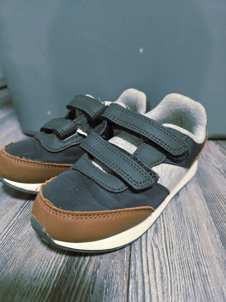 Clearance Black and Brown Velcro Sneakers