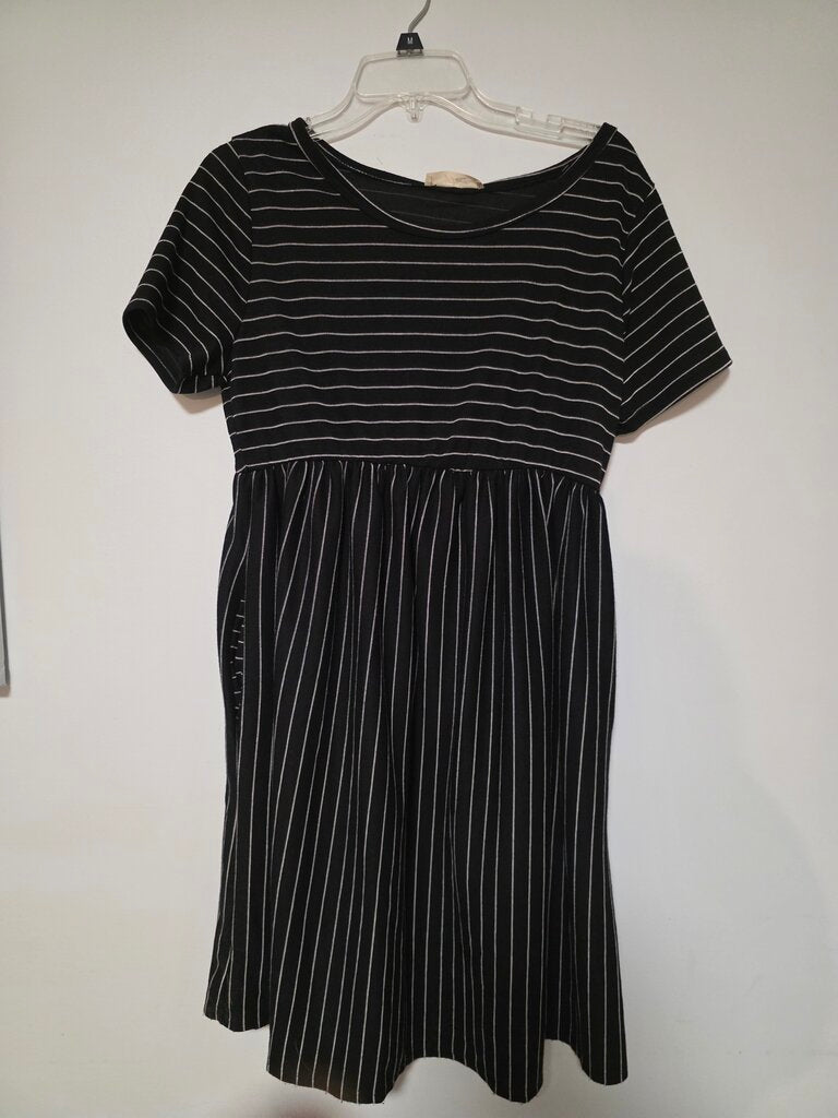 XL Hello Miz Maternity Pocket Dress
