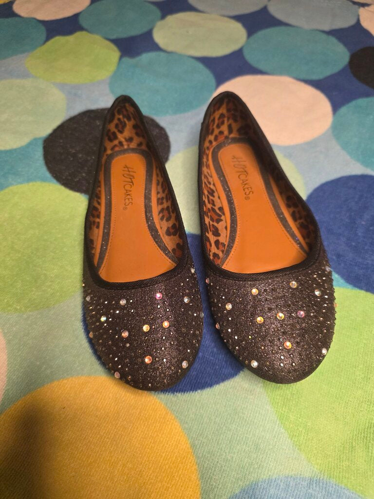Size 2M black rhinestone slippers Hot Cakes