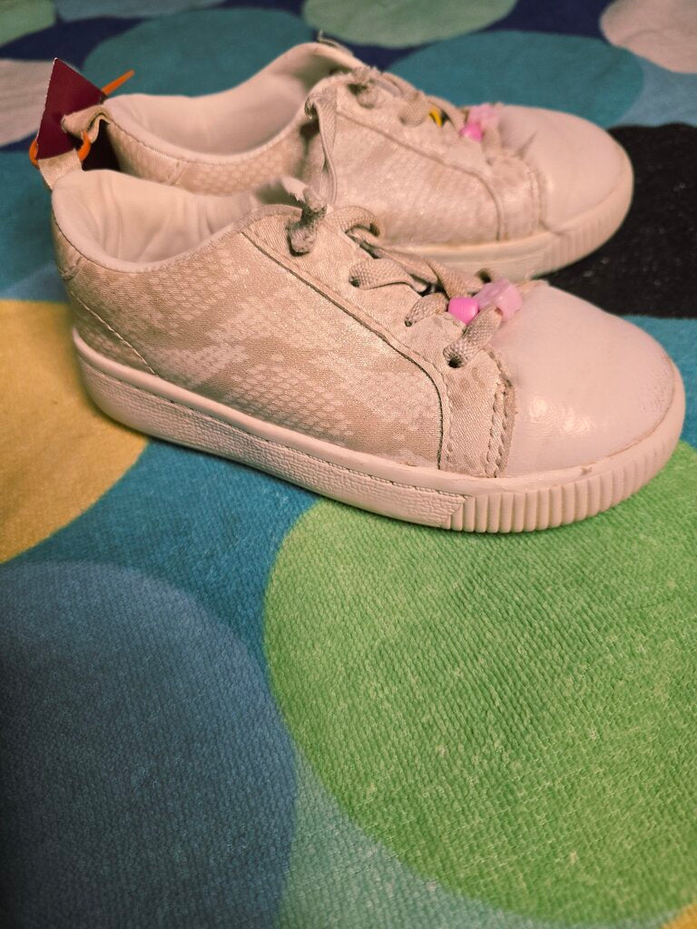 Size 8 white clearance Carters