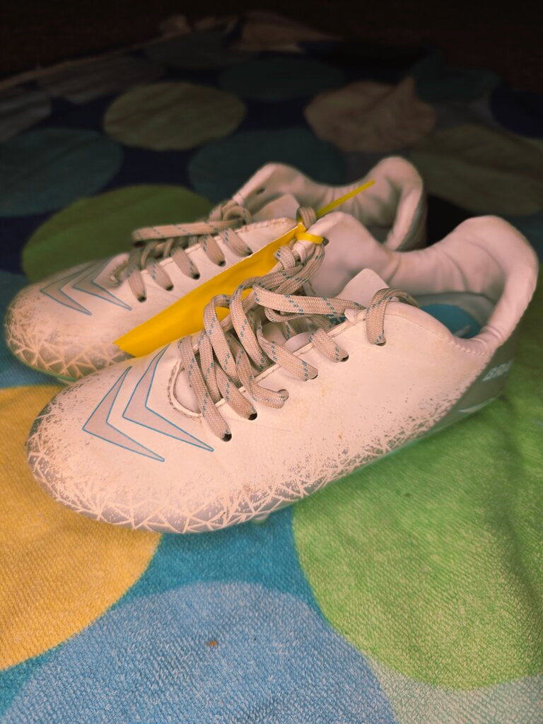 Size 12 Cleats Brave