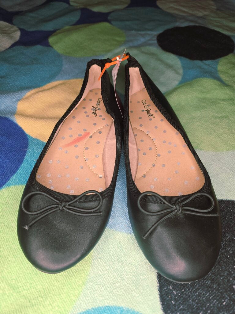 Size 13 blk slippers Cat&Jack