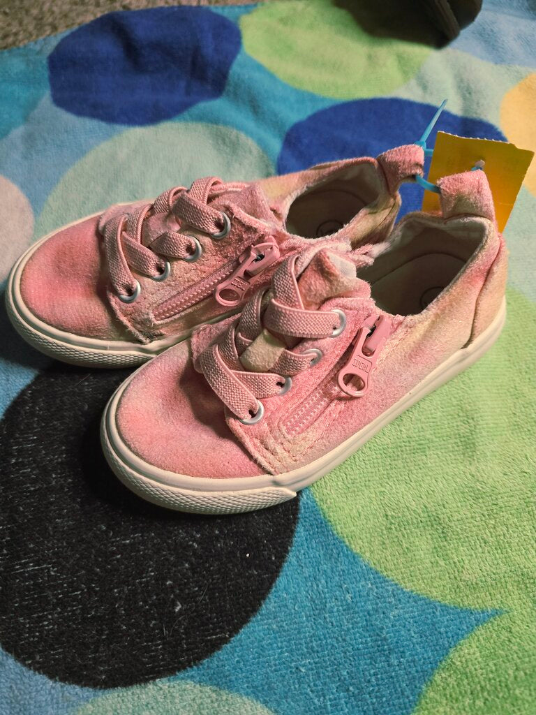 Size 6 pink shoes Cat&Jack