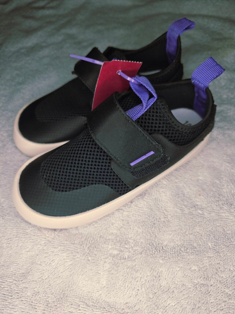 Size 10 black & purple shoes Wonder Nation