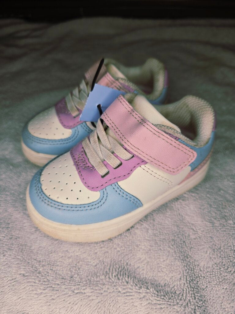 Size 4 pink/white/blue shoes Cat&Jack