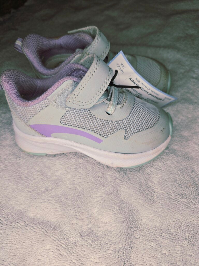 Size 5 gray/purple athletic works