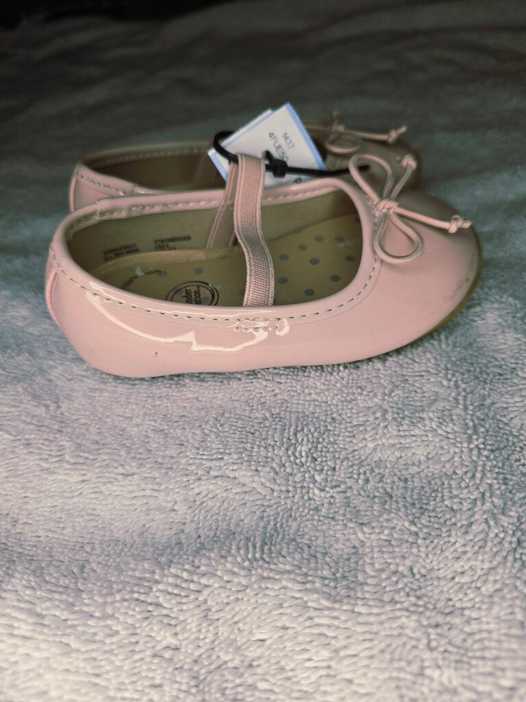 Size 4 pink slippers Wonder Nation