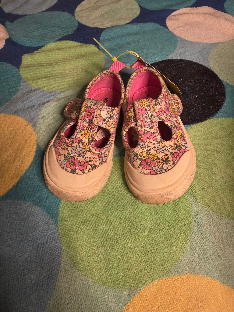 Size 5 Flowered Shoes