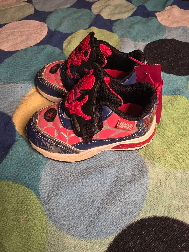 Size 7 light up w/power button shoes