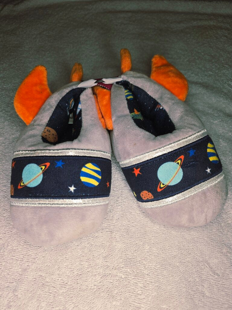 Size 5/6 rocket bedroom shoes
