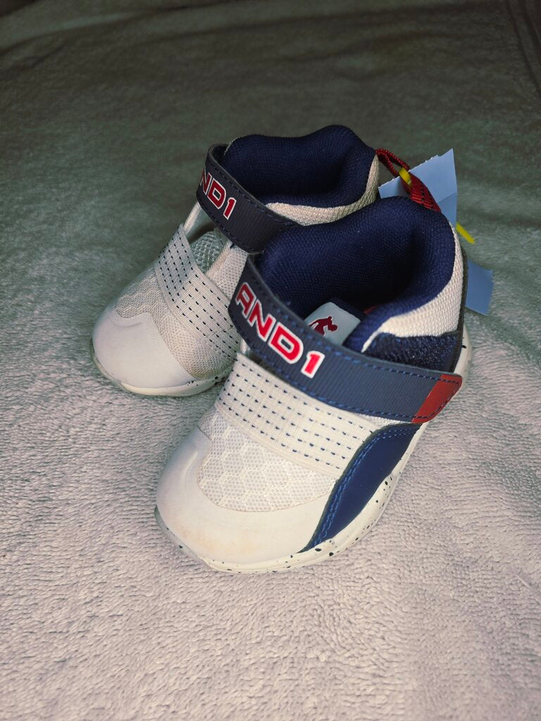 Size 4 white shoes And1