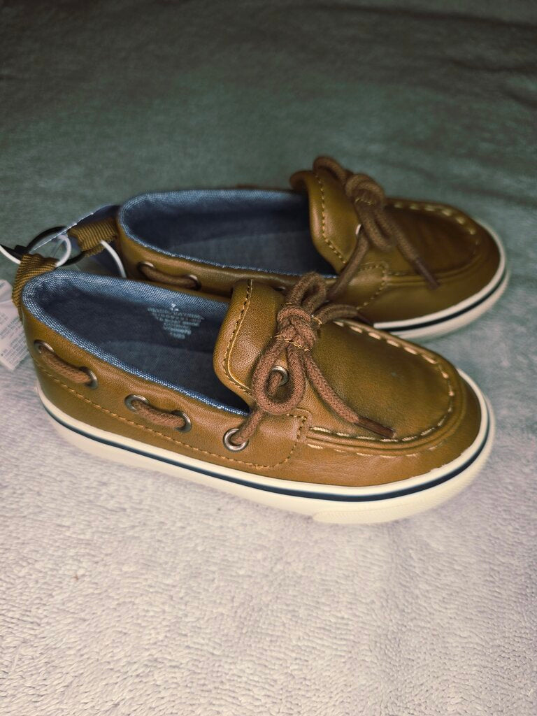 Size 7 brown boat shoes NWT Old Navy
