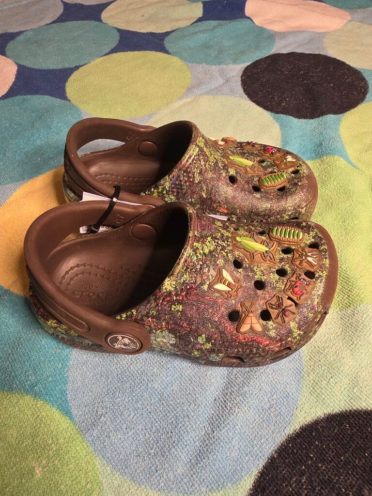 Size 7 camo Crocs
