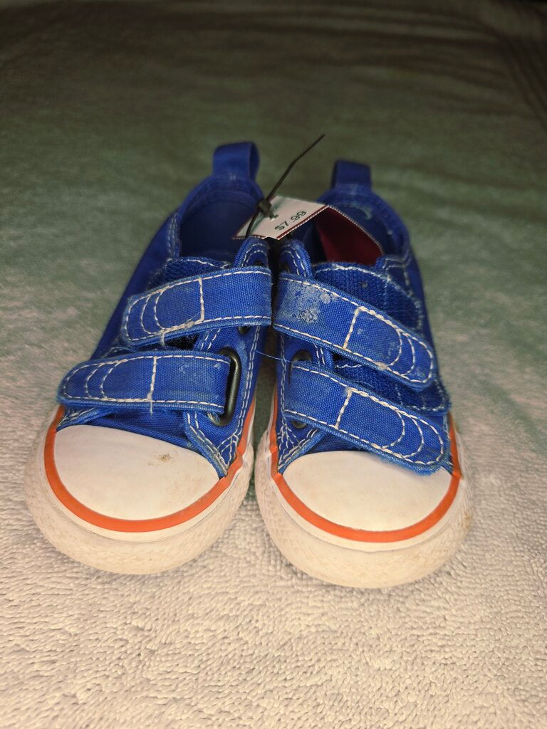 Size 5 blue converse