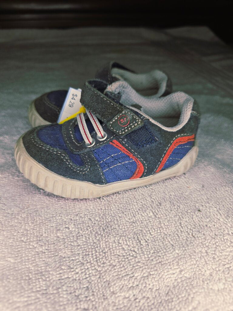 Size 4 navy & red shoes Stride Rite