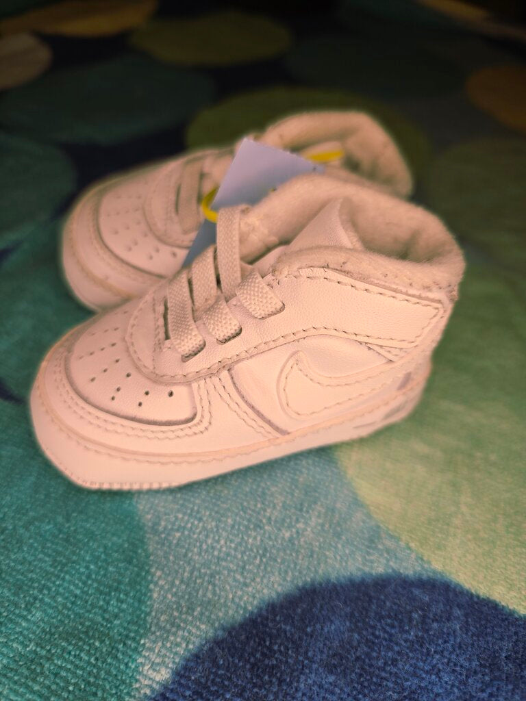 Size 1C White Air Force 1 Nike