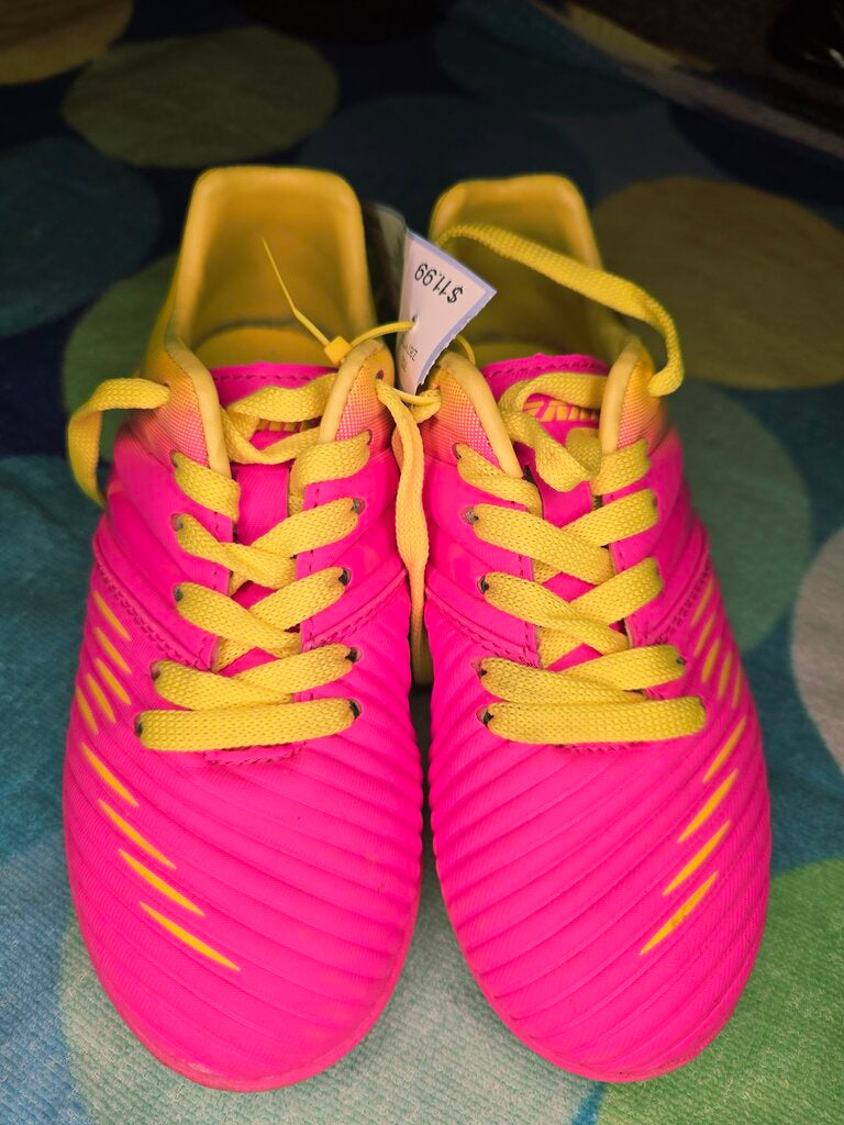 IPink/Yellow Indoor Soccer Cleats