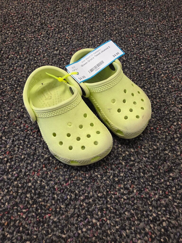 Green Crocs *need cleaned