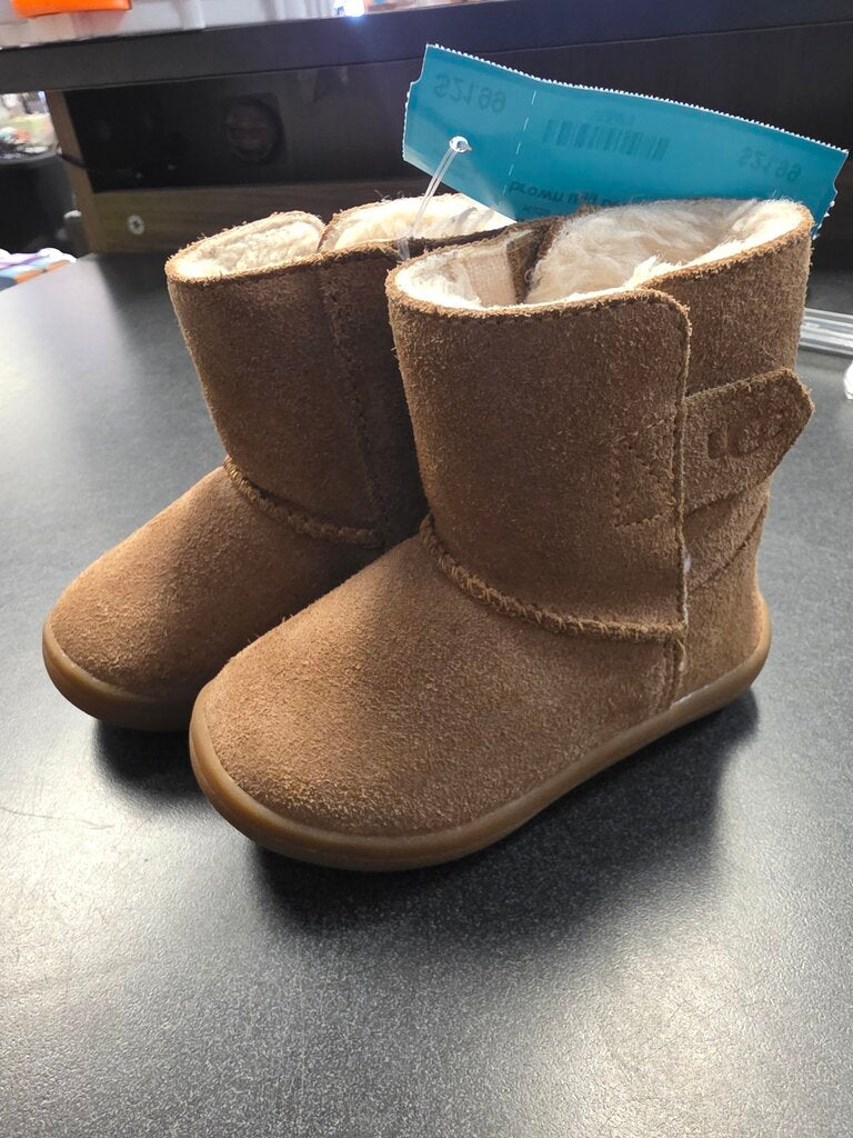 brown ugg boots