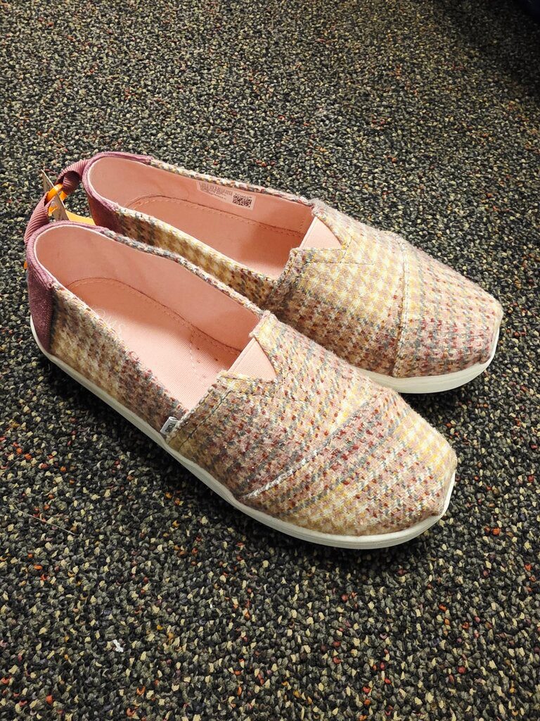 Pink Plaid Toms