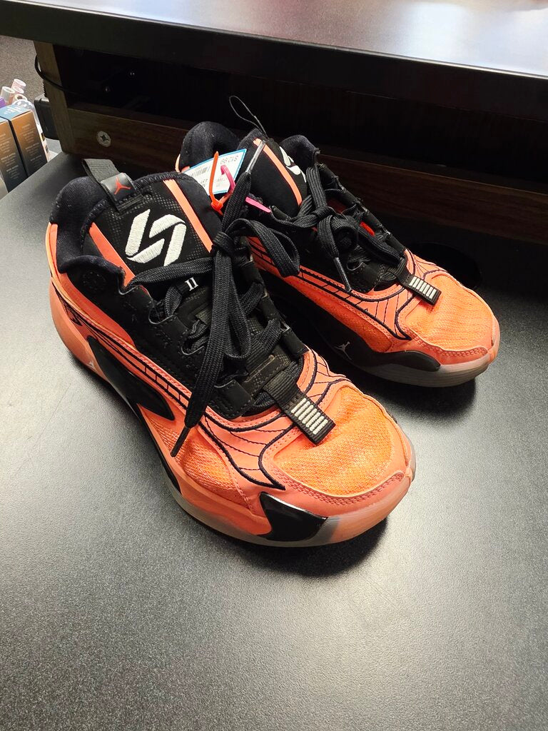 Nike Jordans Luka 2- orange