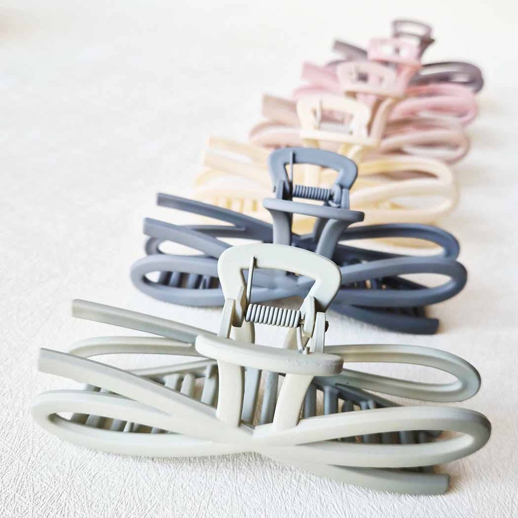 Jumbo Matte Bow Shape Hair Claw: ASSORTED COLOR / ONE SIZE(12)