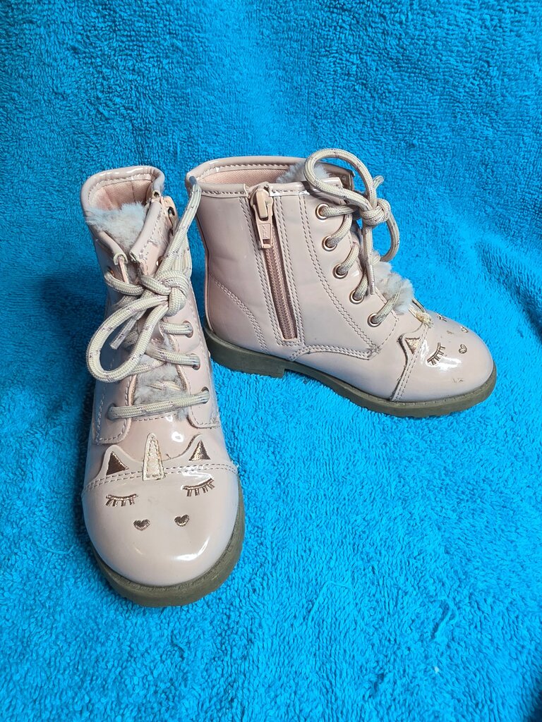 9 Pink Unicorn Boots