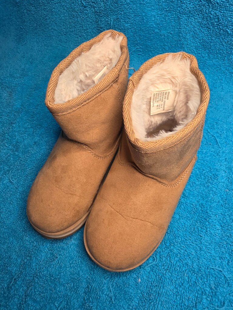 8 Tan Suede Infant Boots
