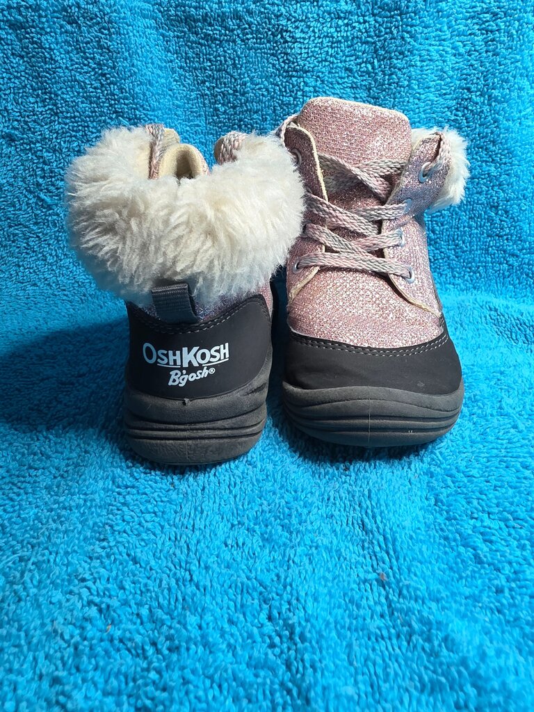 9 OshKosh B'gosh Pink Glitter Boots
