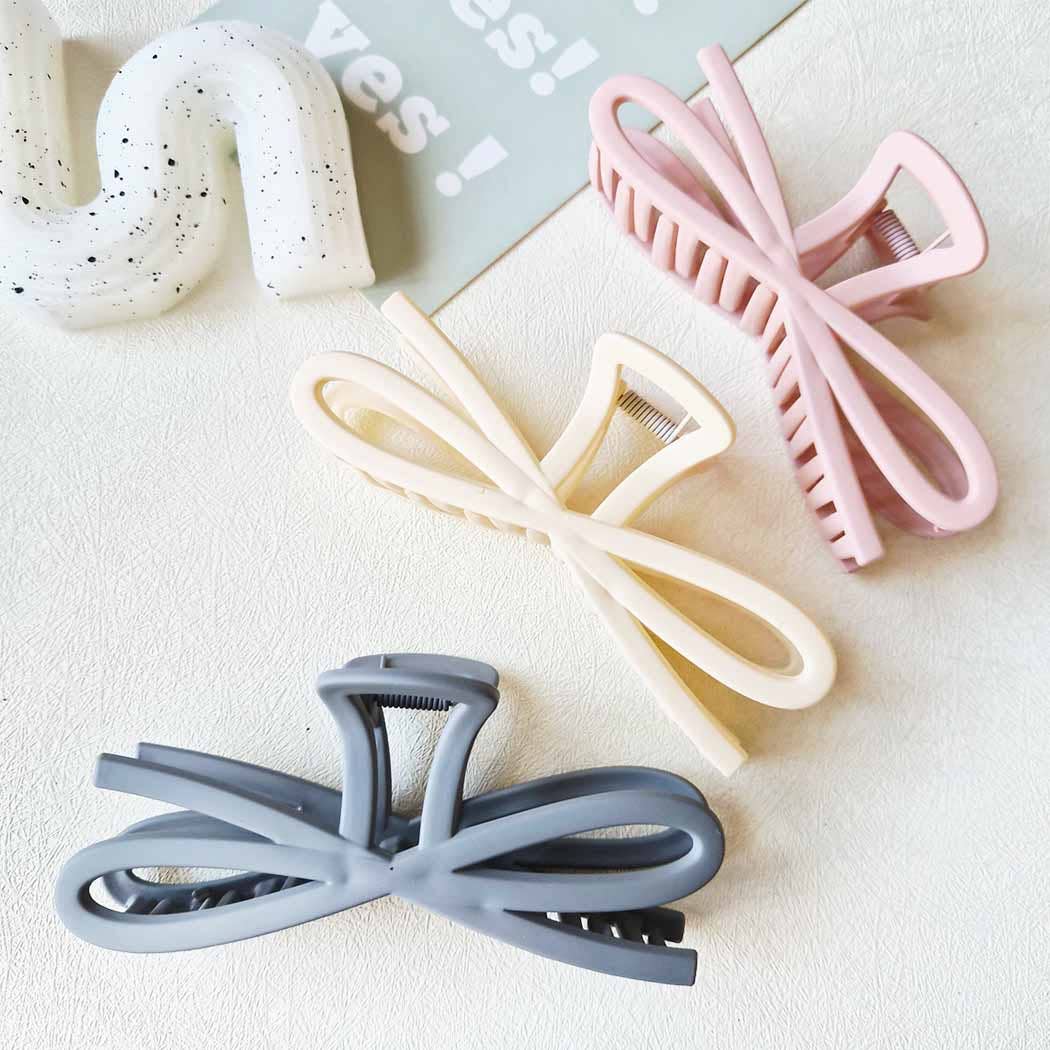 Jumbo Matte Bow Shape Hair Claw: ASSORTED COLOR / ONE SIZE(12)