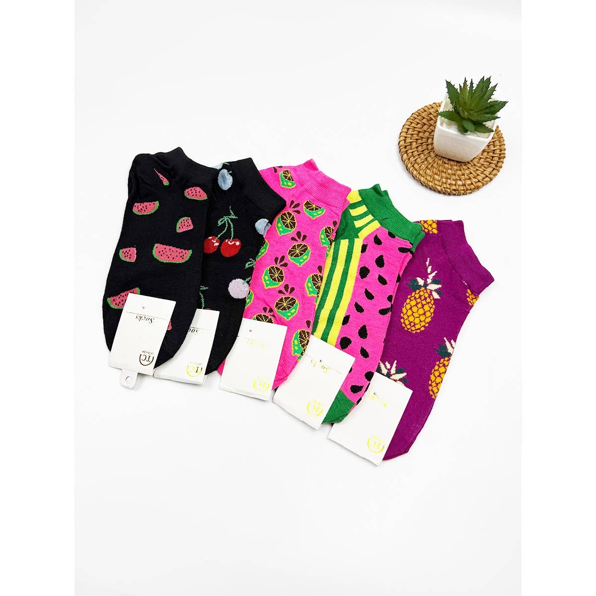 Fruit Design Everyday Socks: ASSORTED COLOR / ONE SIZE(12)