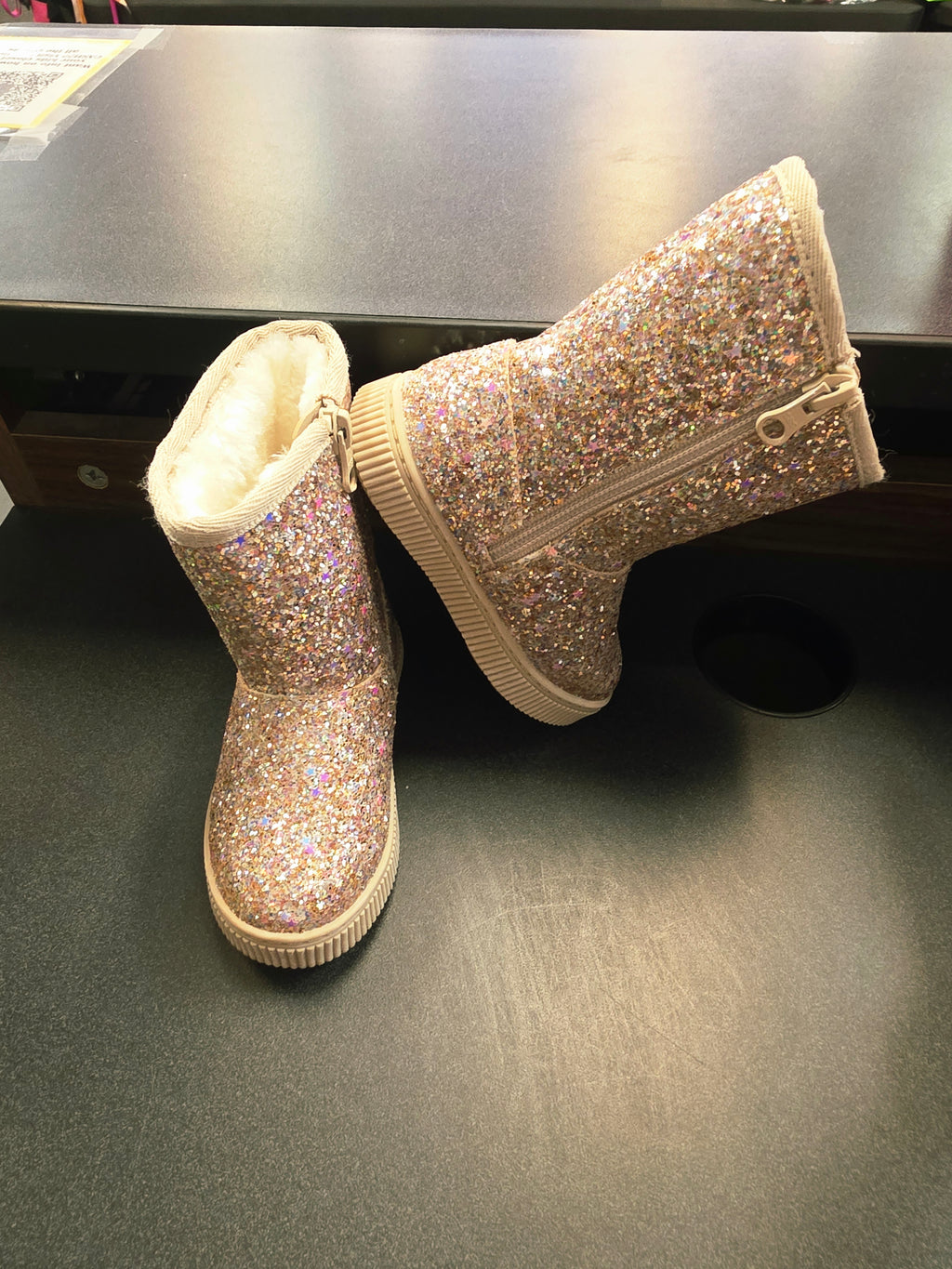 6 Glitter Fur Lined Boots Cat & jack