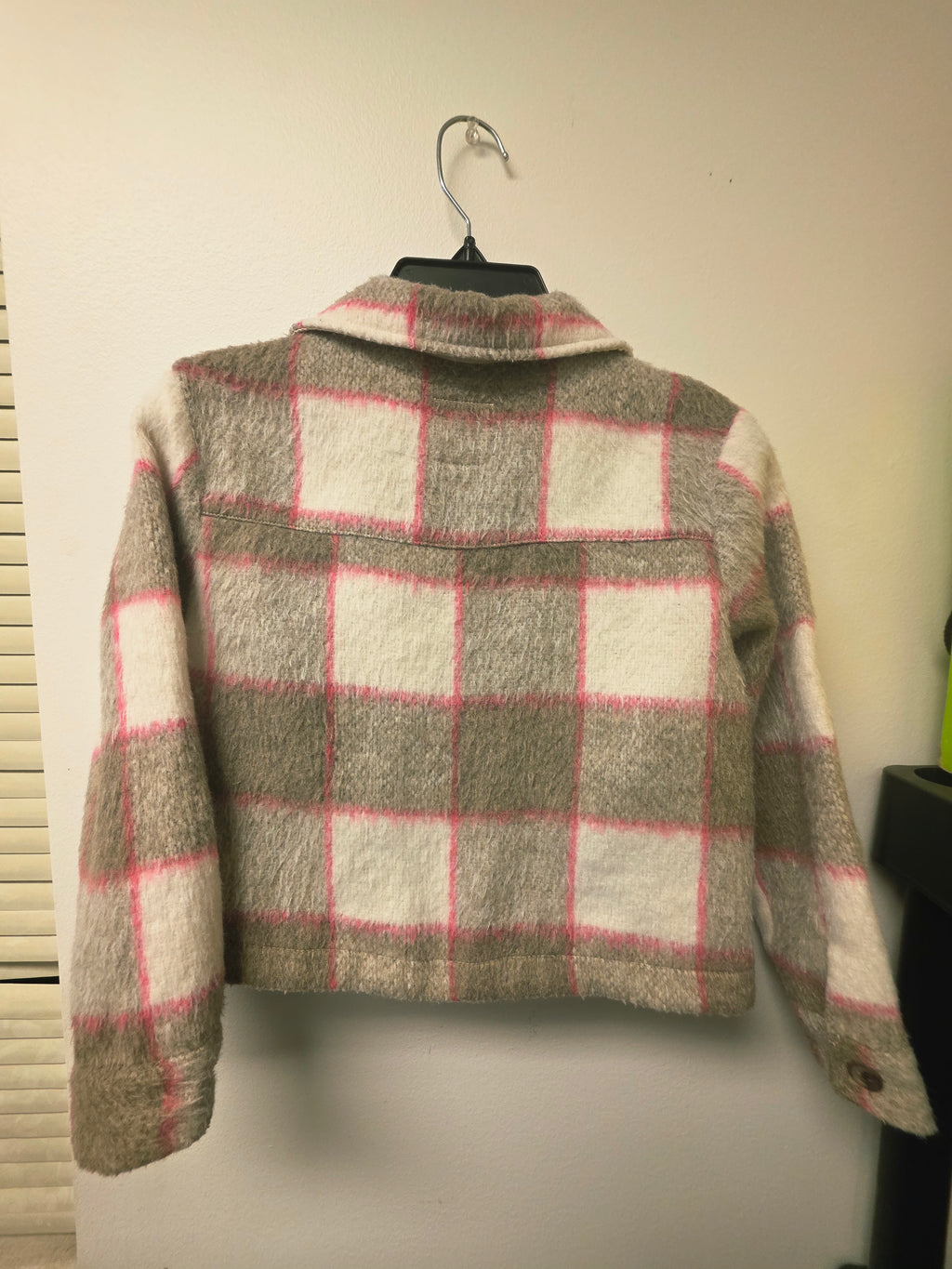 6/7 Plaid Cropped Shacket Cat & Jack